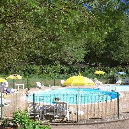 Vvf Cantal Champs-Sur-Tarentaine Exterior photo